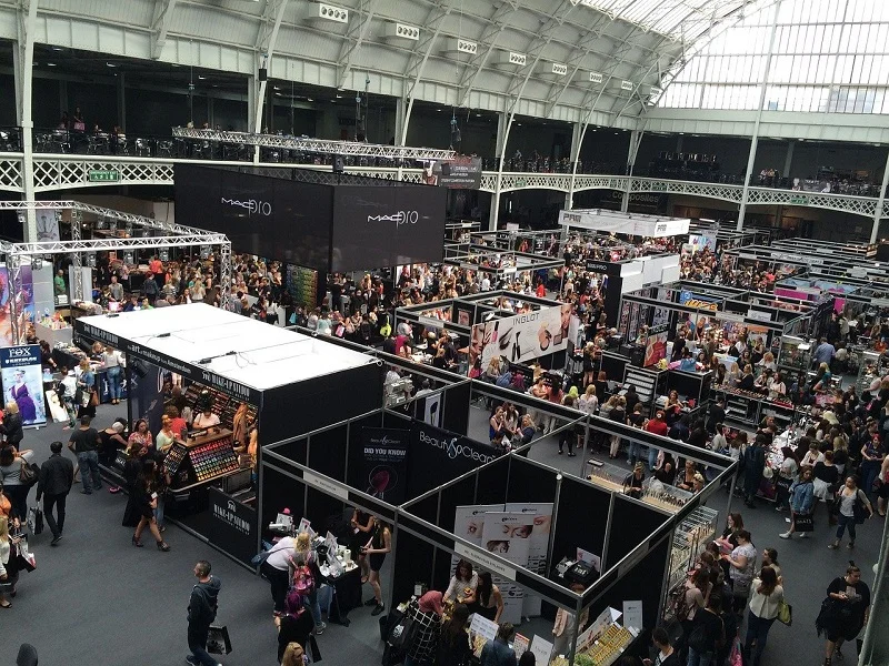 Trade Show Tips: How to Stand Out From the Competition