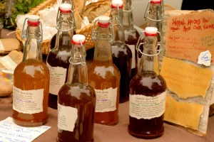 11 Amazing Benefits of Apple Cider Vinegar
